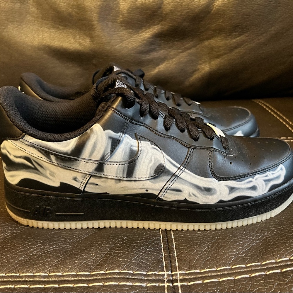 2 Pairs - NIKE AIR FORCE 1 LOW SIZE 10 black & White SKELETON BQ7541 001  Glow